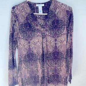 Liz wear long sleeve gathered V-neck patterned women’s top
